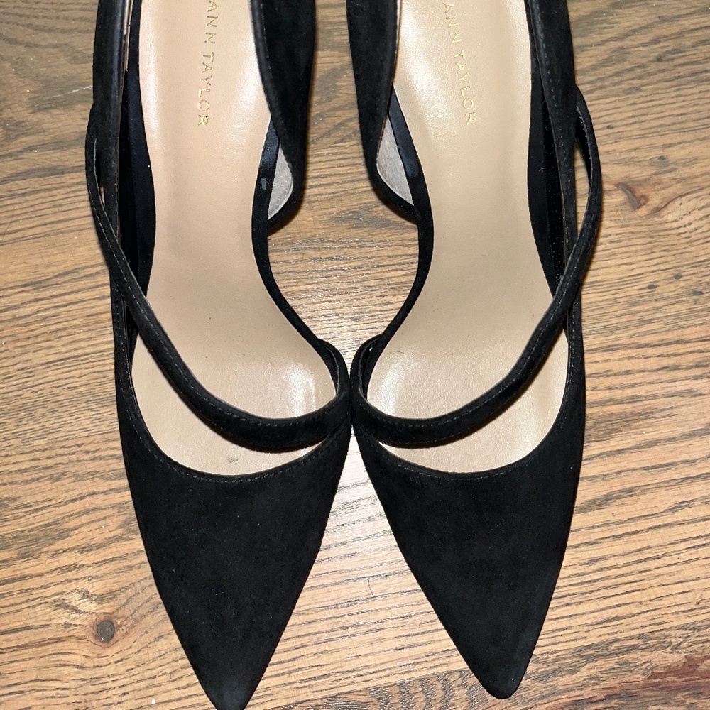 Ann Taylor Irene Pump